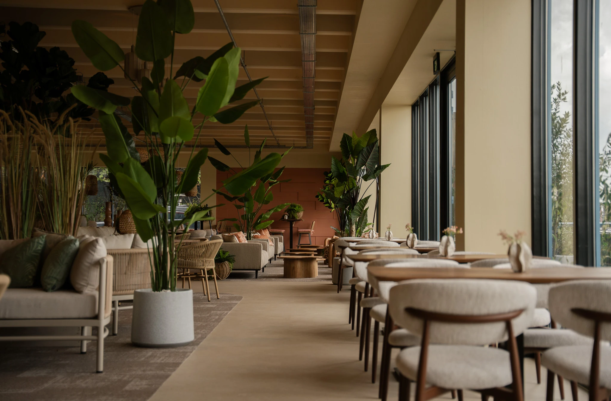 PIER40 interieur aan de Maas